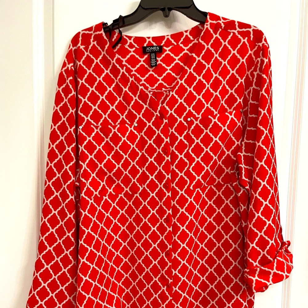 Woman’s Jones New York blouse size 3x